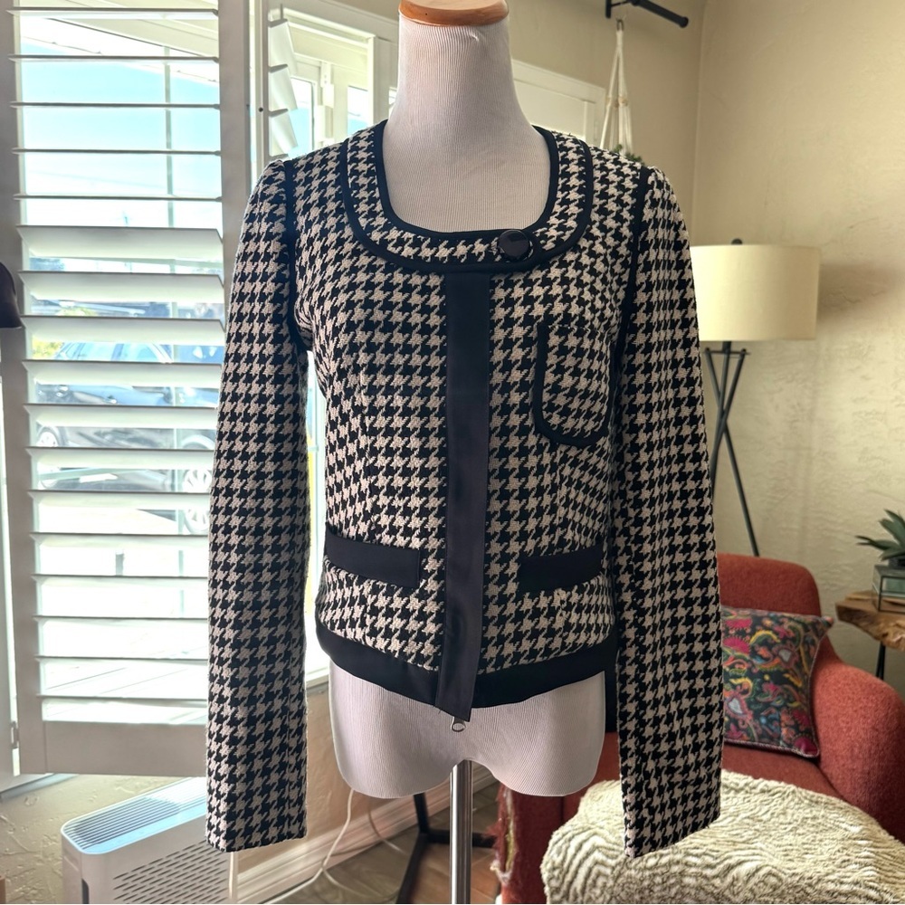 Vintage VENUS Black and White Houndstooth Blazer